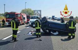 Villarboit: scontro tra camion  e auto elettrica sulla A4