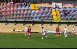 DOPPIETTA DI COMI E PRO &ldquo;QUADRATA&rdquo;: LEONI IN TESTA