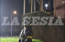 Via Egitto: crollo di calcinacci e un ferito nel palazzo "da abbattere"