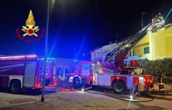 Desana: incendio al tetto di un'abitazione 