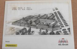 Una cartolina storica con annullo filatelico per l'ospedale Sant'Andrea