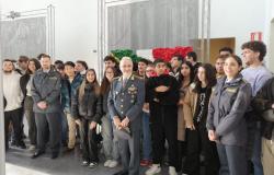 I ragazzi dell'Iti "Faccio" in visita alla mostra della Guardia di finanza