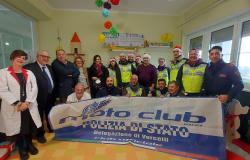 Vercelli: il motoclub della polizia porta doni ai bimbi in Pediatria