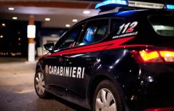 Ha una crisi epilettica mentre è in casa: salvata dai carabinieri