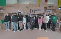 Ciofs-Fp Vercelli in visita al Lab Amazon di Vercelli