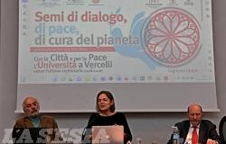 Vercelli: Gad Lerner ospite del convegno "Ostinatamente per la pace"