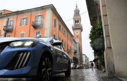 In auto con cocaina, hashish ed eroina e senza patente