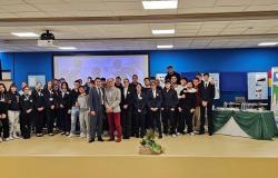 Alberghiero Ronco: "20 passi in 20 anni"