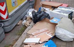 Abbandono di rifiuti: "Ecco la situazione in via Boccaccio"