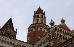 Vercelli "turrita"