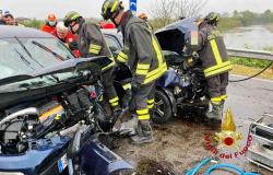 Buronzo: scontro tra due auto sul ponte del Cervo, occupanti in ospedale 