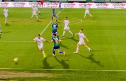 Leoni su, Leoni giù: Feralpisalò-Pro Vercelli 2-0