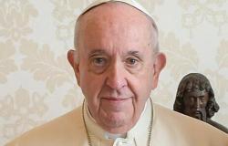 PIANGIAMO PAPA FRANCESCO