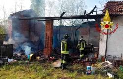 Arborio: incendio alla Cascina Martellone