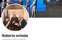 Creato un falso profilo del sindaco Scheda: "Non accettate l'amicizia"