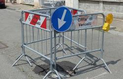 "Via Alfieri angolo via Botero, più di 2 mesi per chiudere un buco..."