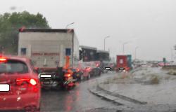 Segnalati disagi al traffico all'uscita di Vercelli, direzione Desana