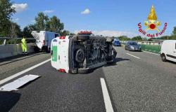Rondissone: 4 furgoni coinvolti in uno scontro sulla A4