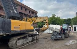Vercelli: iniziata la demolizione delle palazzine all’Isola