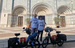 Padre e figlio su un "Ciao" da Vercelli a Palermo