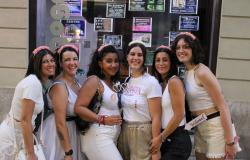  Musica e street food hanno accompagnato lo shopping della Notte Bianca