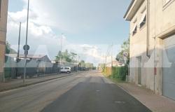 Asfaltature strade a Vercelli: mancano i soldi, lavori a metà