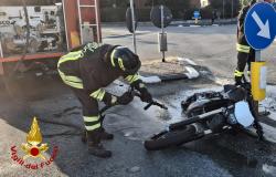 Santhià: esce di strada con la motocicletta, conducente in ospedale 