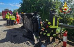 Palazzolo: si ribalta con l'auto, interviene l'elisoccorso 
