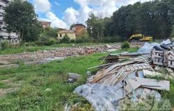 Concordia: "Il cantiere delle ex materna è in completo stato di abbandono"