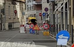 Senso unico di marcia in via Dante per lavori