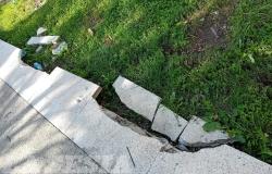 Vercelli: Piazza Antico Ospedale tra rifiuti e danni
