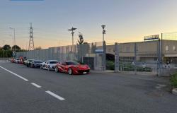 Sfida sull’autostrada a 230 chilometri orari: fermati dalla Polizia stradale