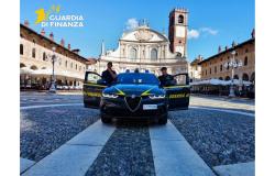 Vigevano, ristorante nascosto in un circolo privato: multa da 400mila euro