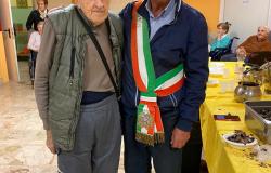 A Casa Serena castagnata con gli Alpini
