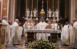 Trino: le immagini dell'ingresso di don Claude Tossou 