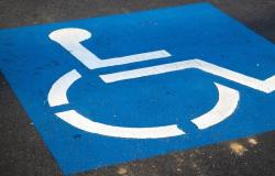 Vercelli: nuovi posteggi riservati alle persone disabili nelle sedi Asl