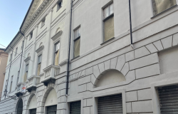 La Polizia locale interviene dopo l'occupazione abusiva di un immobile