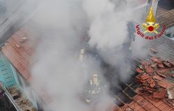 Crescentino: fiamme in una casa a San Genuario