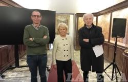 Mangia, cresci e gioca con noi:  raccolta di cancelleria e di fondi