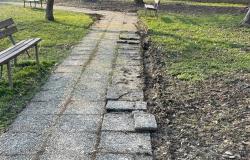 "Quelle lastre sono rotte e pericolose"