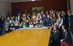 Caresana, Carnevale: la consegna delle chiavi a Mat&egrave; e Giursin-a