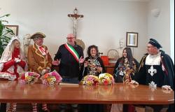 Casanova Elvo: consegna delle chiavi a  Conte Alessio Avogadro e Contessa Enrichetta Avogadro 