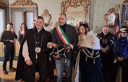 Trino, Carnevale: Capitano Cecolo Broglia e Bella Castellana  sono i padroni della citt&agrave; 