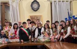 Stroppiana: consegna delle chiavi del paese a Giuspin e Bela Barlitera 