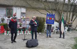Vercelli commemora i partigiani fucilati al Poligono: cerimonia al rione Isola