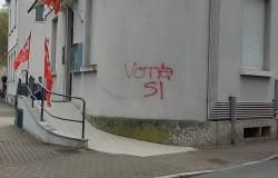 Referendum, Cgil: "Atto vandalico nella sede di via Stara"