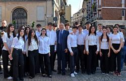 Vercelli, tra musica, arte e spiritualit&agrave; con la &ldquo;Setta dei poeti estinti&rdquo;, la Scuola comunale &ldquo;F.A. Vallotti&rdquo; e l&rsquo;&rdquo;Avogadro Band&rdquo;