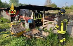 Incendio tra Trino e Camino