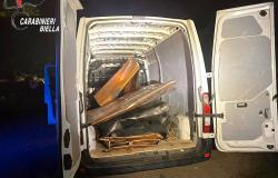 Gaglianico: sorpresi mentre rubavano il rame dai tetti del cimitero