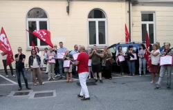 Il flash mob contro la chiusura del Punto Nascite